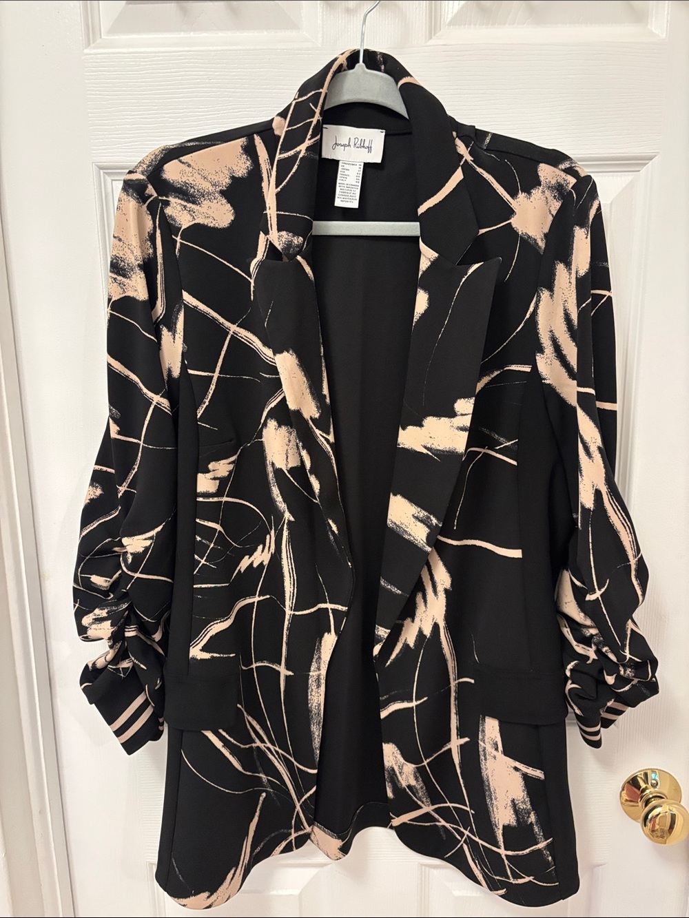 Joseph Ribkoff Black and Blush Open-Front Abstract Blazer